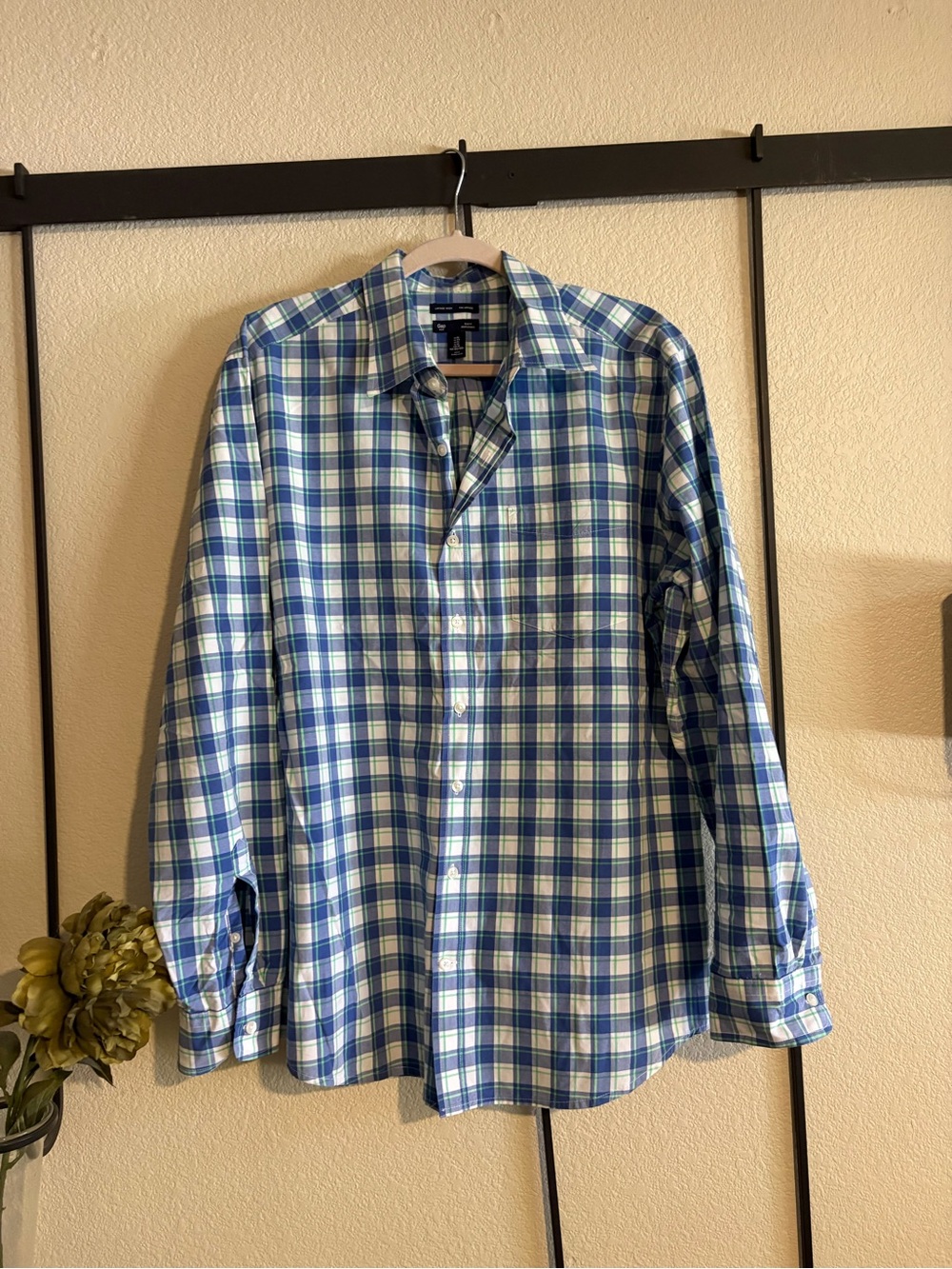 GAP Blue and White Plaid Button-Down Shirt